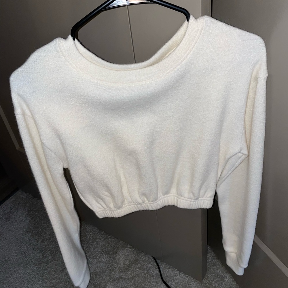 Tillys long sleeve cropped